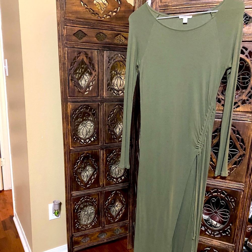Long sleeve dress with front asymmetrical split
